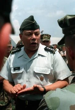 RECORD DATE NOT STATED GEN. Colin Powell, chairman, Joint Chiefs of STAFF,... Stock Photos