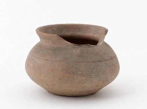RECORD DATE NOT STATED  GLABULAR POT VA VAS . Pink terracotta. Paris, MUSE... Stock-Fotos