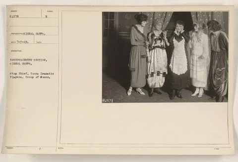 RECORD DATE NOT STATED  A group of women actors from the Tours Dramatic Pl... Stock Photos