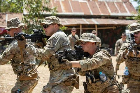 RECORD DATE NOT STATED  A group of U.S. Army Soldiers, assigned to the 25t... Stock Photos