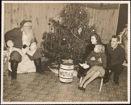 RECORD DATE NOT STATED Harry Amos , Families, Children, Christmas trees, S... Stock Photos