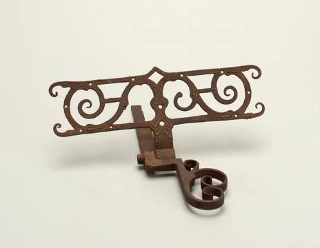 RECORD DATE NOT STATED Hinge Copyright: xpiemagsx coophewpie10042023-45759... Stock Photos