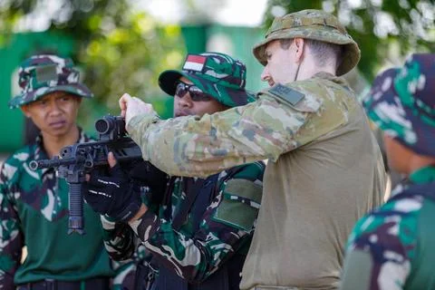 RECORD DATE NOT STATED  Indonesian and Australian Servicemembers exhibit t... 写真素材