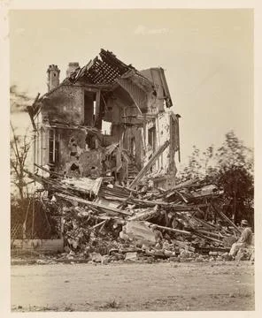 RECORD DATE NOT STATED Insurrection de Paris, Maison pres du Parc. Alphons... 스톡 사진
