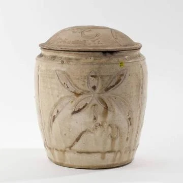 RECORD DATE NOT STATED  Jar and lid. Terracotta. Vietnam. Paris, Muse Cern... Stock-Fotos