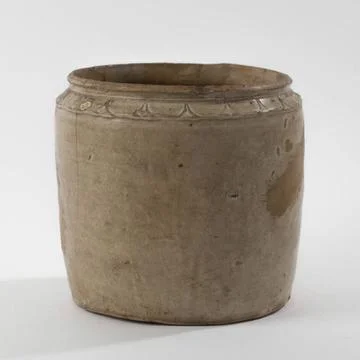 RECORD DATE NOT STATED  Jar. Terracotta of the 13th SICLE. Vietnam. Paris,... Photos