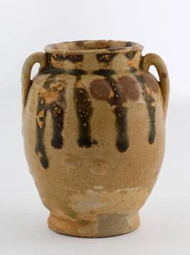 RECORD DATE NOT STATED  Jar kouan. Ceramic. Paris, Cernuschi museum. Anse,... Foto stock
