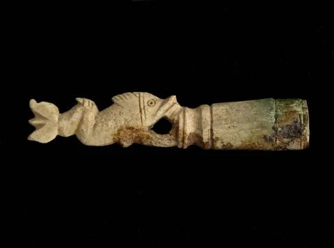 RECORD DATE NOT STATED  Knife handle. Gallo-Roman. Bone. Paris, Carnavalet... Photos