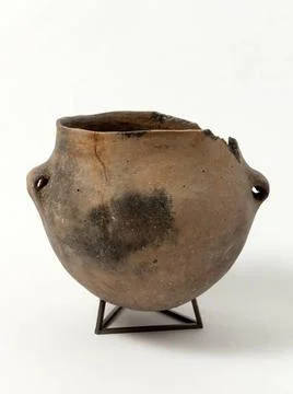 RECORD DATE NOT STATED  Large ovoid vase 1512. Neolithic. Terracotta. Pari... 스톡 사진