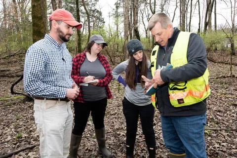 RECORD DATE NOT STATED (Left to Right) Ben MacIntyre, biologist in the U.S... 스톡 사진