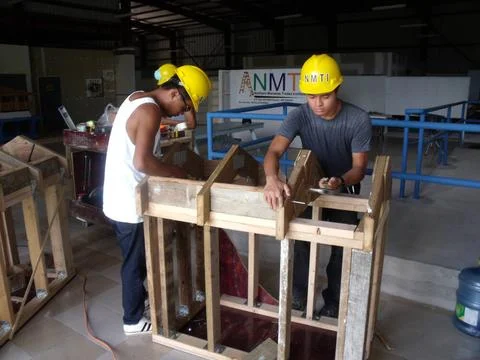 RECORD DATE NOT STATED Load path construction makes the house stronger by ... Foto stock