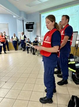 RECORD DATE NOT STATED  Lt. Morgan Dreiss briefs the intel section during ... Stock Photos