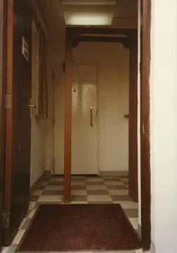 RECORD DATE NOT STATED Manama - Annex Office Building - 1984, United State... Fotos de archivo