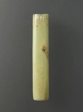 RECORD DATE NOT STATED  Manche . Jade. China, Neolithic. Paris, Cernuschi ... Photos