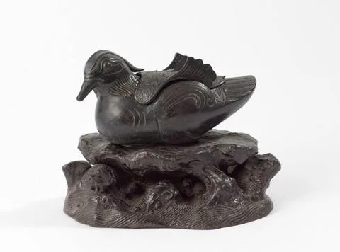 RECORD DATE NOT STATED  Mandarin duck. Bronze. Japan. Paris, Cernuschi mus... Stockfoto's