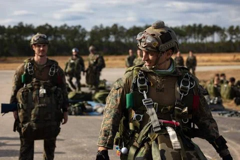 RECORD DATE NOT STATED  Marines with 2d Reconnaissance Battalion, 2d Marin... Stock Photos