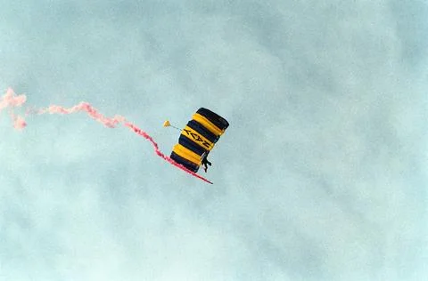 RECORD DATE NOT STATED A member of the Navy Parachute Team, known as the L... Foto stock
