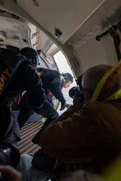 RECORD DATE NOT STATED Members of the U.S. Army Parachute Team jump from a... Stock Photos