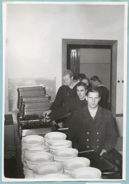 RECORD DATE NOT STATED  Men in queue.. Copyright: xpiemagsx marmu240321-20... Stock Photos