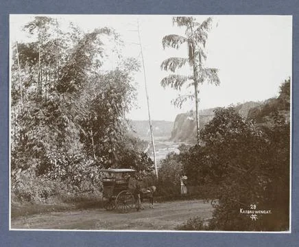 RECORD DATE NOT STATED  Men at a carriage on Sumatra, in the background Ka... 스톡 사진