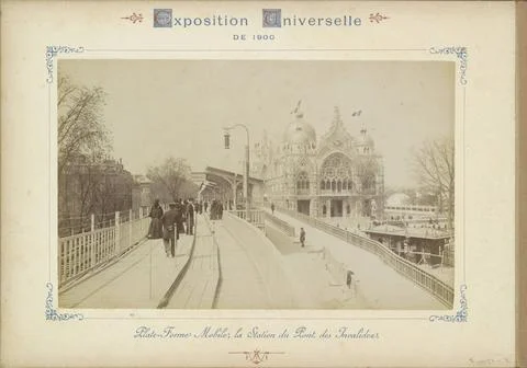 RECORD DATE NOT STATED  Moving treadmills at Du Pont des Invalides in Pari... 스톡 사진