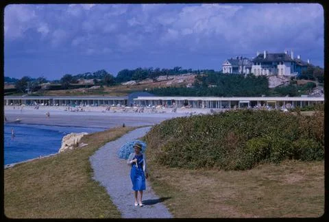 RECORD DATE NOT STATED Mrs. Whitehouse with Parasol and Van Allen, Toni Fr... Foto stock
