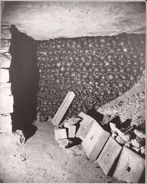 RECORD DATE NOT STATED  Nadar The catacombs of Paris. Collodium paper, mat... Foto stock