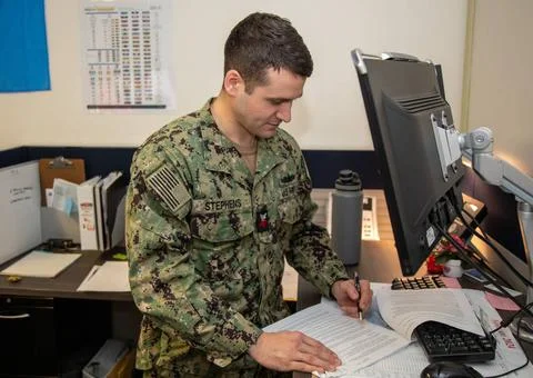 RECORD DATE NOT STATED  NORFOLK, Va - Boatswain s Mate 1st Class Ryan Step... 写真素材