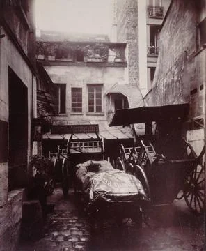 RECORD DATE NOT STATED  Old courtyard. 21, rue Mazarine. Paris (6th arrond... Stock Photos