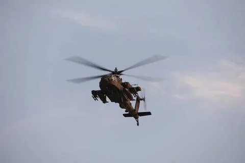RECORD DATE NOT STATED One of two U.S. Army AH-64E Apache helicopters cond... Foto stock