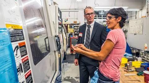 RECORD DATE NOT STATED  The Orion team visits Paradigm, a precision parts ... Stockfoto's