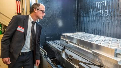 RECORD DATE NOT STATED  The Orion team visits Paradigm, a precision parts ... Stock Photos