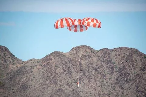 RECORD DATE NOT STATED  An Orion parachute test to qualify for mission wit... Foto stock