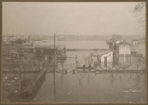 RECORD DATE NOT STATED  Panoramic view of a flooded suburb of Paris, G. Da... Stock Photos