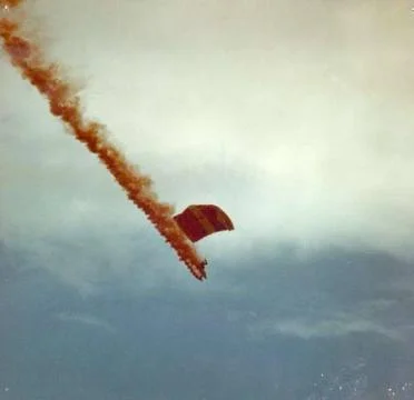 RECORD DATE NOT STATED Parachute jumping, paratroopers School Karlsborg Co... Stock Photos