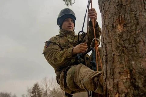 RECORD DATE NOT STATED A Paratrooper assigned to the 3rd Brigade Combat Te... Foto stock