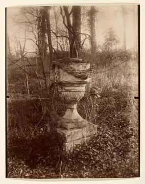 RECORD DATE NOT STATED  Parc de Sceaux. Eugene Atget, photographer (French... Stock-Fotos
