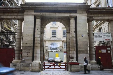 RECORD DATE NOT STATED Paris - Annex Office Building - 1982, United States... Fotos de archivo