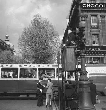 RECORD DATE NOT STATED Paris Scenes (Rue de la Paix, Opera House). Photogr... Stock-Fotos
