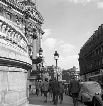 RECORD DATE NOT STATED Paris Scenes (Rue de la Paix, Opera House). Photogr... Stock-Fotos