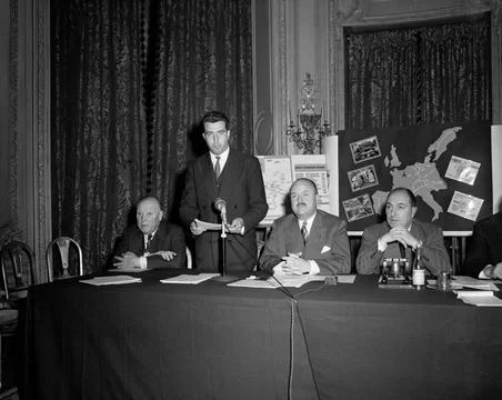 RECORD DATE NOT STATED Paris Chamber of Commerce Honors American Food Merc... Fotos de archivo