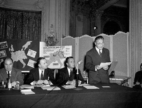 RECORD DATE NOT STATED Paris Chamber of Commerce Honors American Food Merc... Fotos de archivo