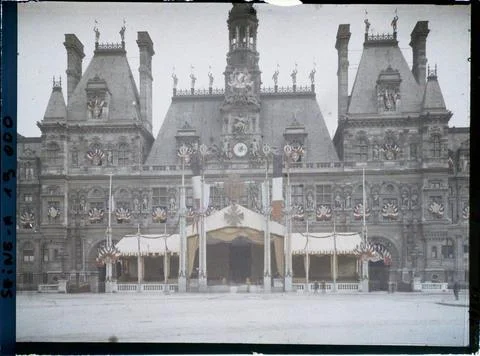 RECORD DATE NOT STATED Paris (4th arr.), France The town hall of Paris dec... Stock-Fotos