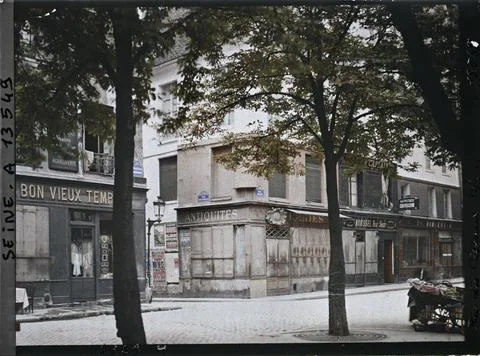 RECORD DATE NOT STATED Paris (Life Arr.), France The angle of the Gozlin s... 스톡 사진