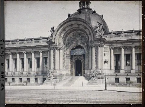 RECORD DATE NOT STATED Paris (8th arr.), France Le Petit Palais, entry of ... Stock Photos
