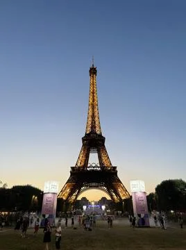 RECORD DATE NOT STATED PARIS, FR - AUGUST 5: View of the Eiffel Tower in P... Stockfoto's