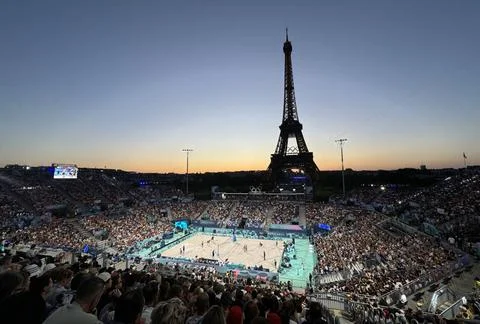 RECORD DATE NOT STATED PARIS, FR - AUGUST 5: View of the Eiffel Tower in P... Stockfoto's