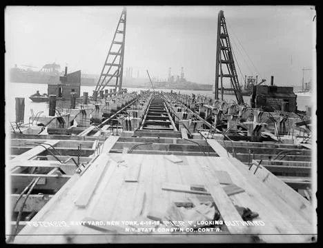 RECORD DATE NOT STATED  Pier F, Looking Outward, New York State Constructi... Foto stock