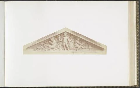 RECORD DATE NOT STATED  Plot models for sculptures on the Palais du Louvre... Fotos de archivo