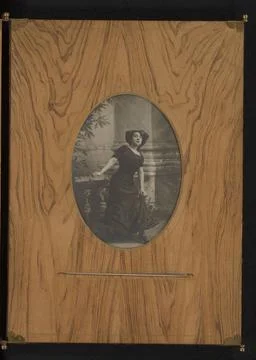 RECORD DATE NOT STATED  Portrait of a woman in evening dress, so photo art... Stock-Fotos
